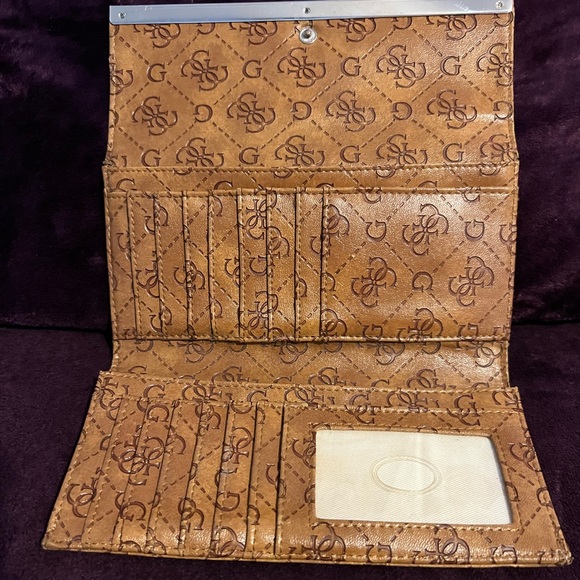 Guess wallets - Picture 4 of 5